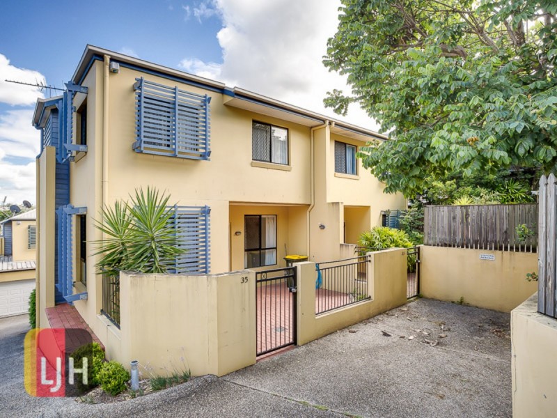 35 Scott Road, Herston QLD 4006