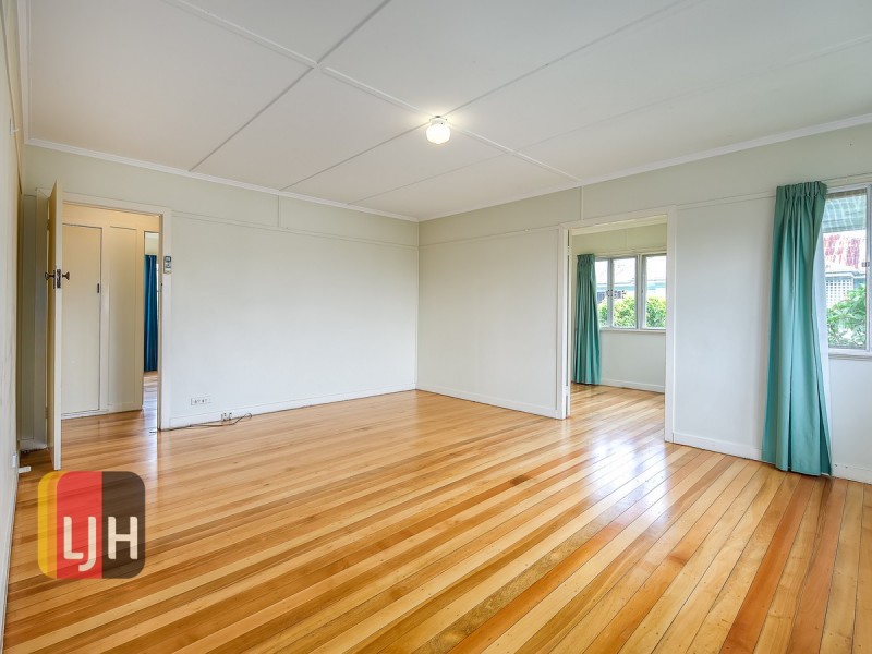 9 Allowrie Street, Stafford QLD 4053