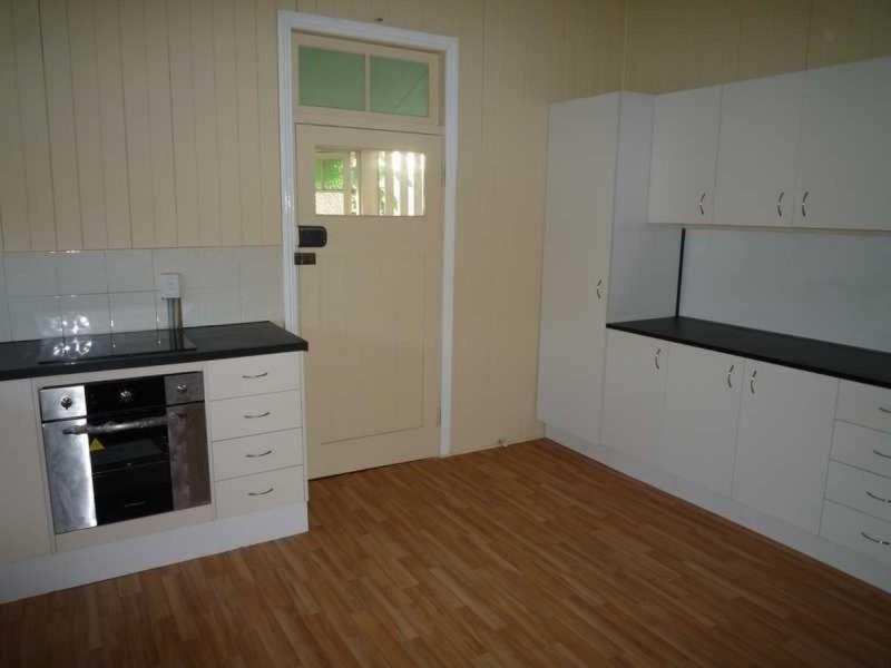 10 Scott Road, Herston QLD 4006