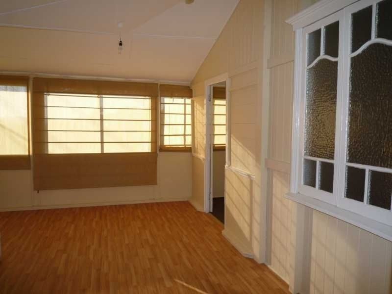 10 Scott Road, Herston QLD 4006