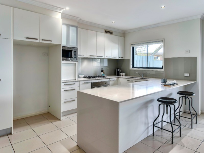 9/265 Cavendish Road, Coorparoo QLD 4151