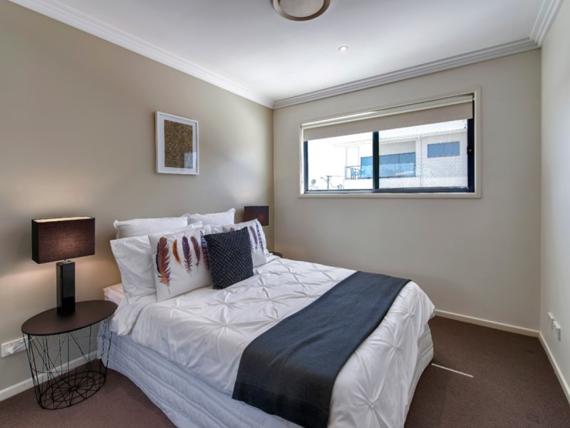 9/265 Cavendish Road, Coorparoo QLD 4151