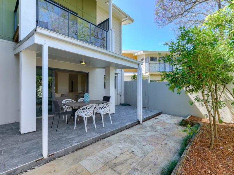 9/265 Cavendish Road, Coorparoo QLD 4151