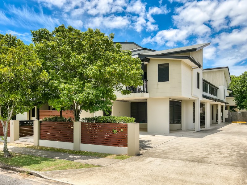 2/11 Onslow Street, Ascot QLD 4007