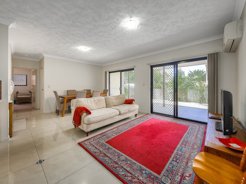 2/11 Onslow Street, Ascot QLD 4007