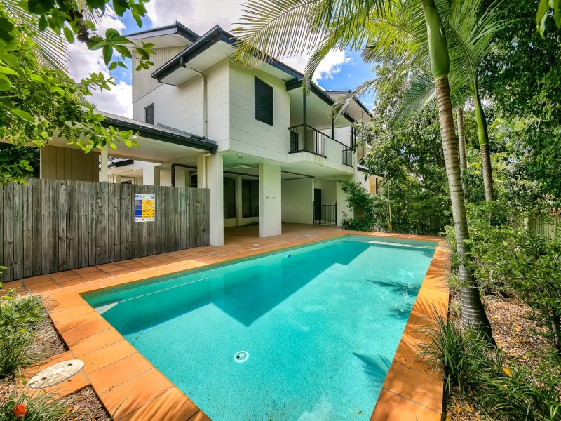 2/11 Onslow Street, Ascot QLD 4007