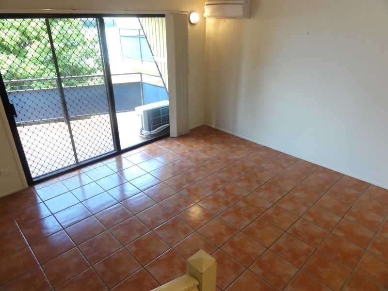 7/4 Cowlishaw Street, Newstead QLD 4006