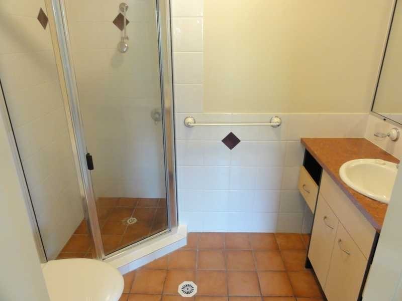 7/4 Cowlishaw Street, Newstead QLD 4006