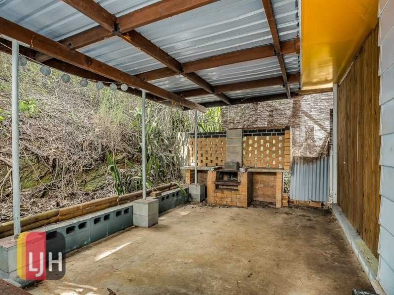 31 Conifer Street, Alderley QLD 4051