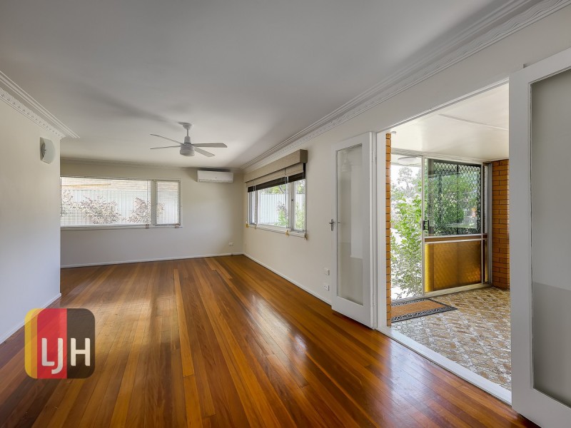 25 Doulton Street, Stafford Heights QLD 4053