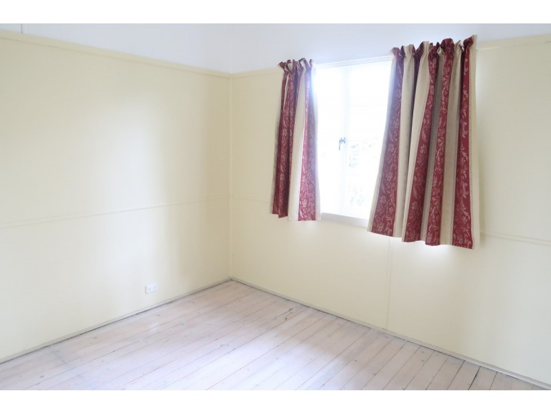 84 Wallace Street, Chermside QLD 4032