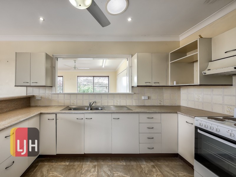 18 Quill Street, Stafford Heights QLD 4053