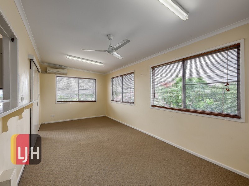 18 Quill Street, Stafford Heights QLD 4053