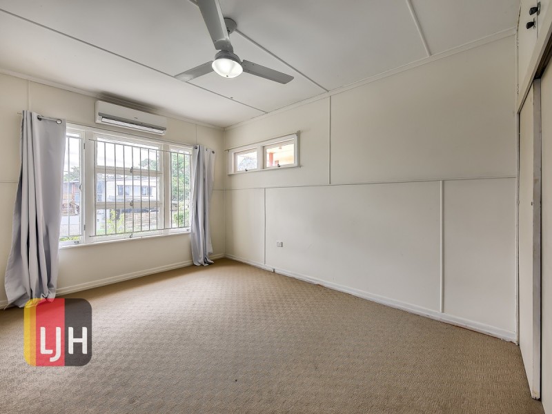 18 Quill Street, Stafford Heights QLD 4053