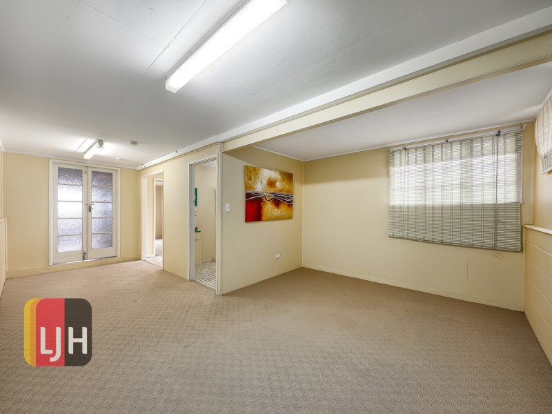 18 Quill Street, Stafford Heights QLD 4053