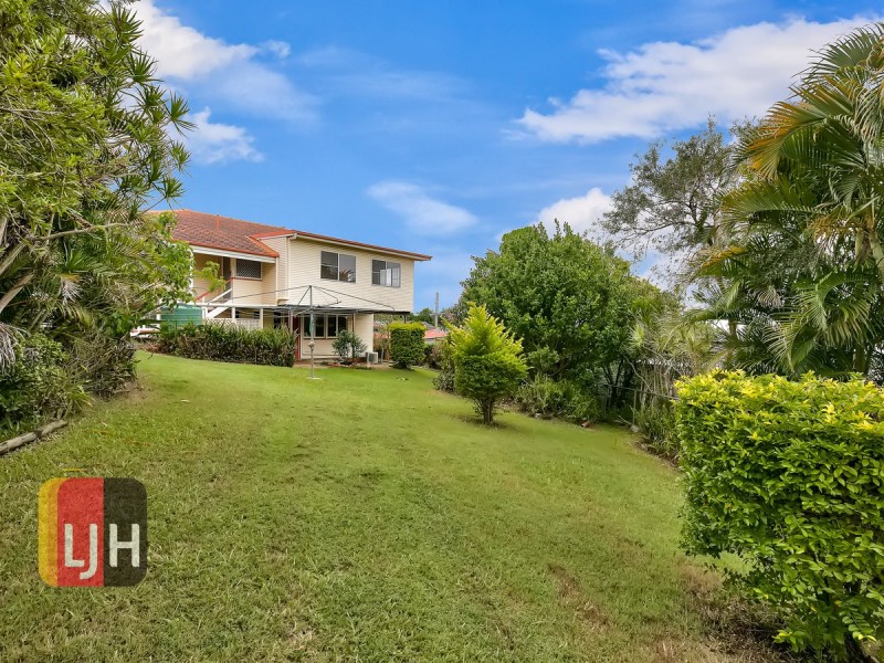 18 Quill Street, Stafford Heights QLD 4053