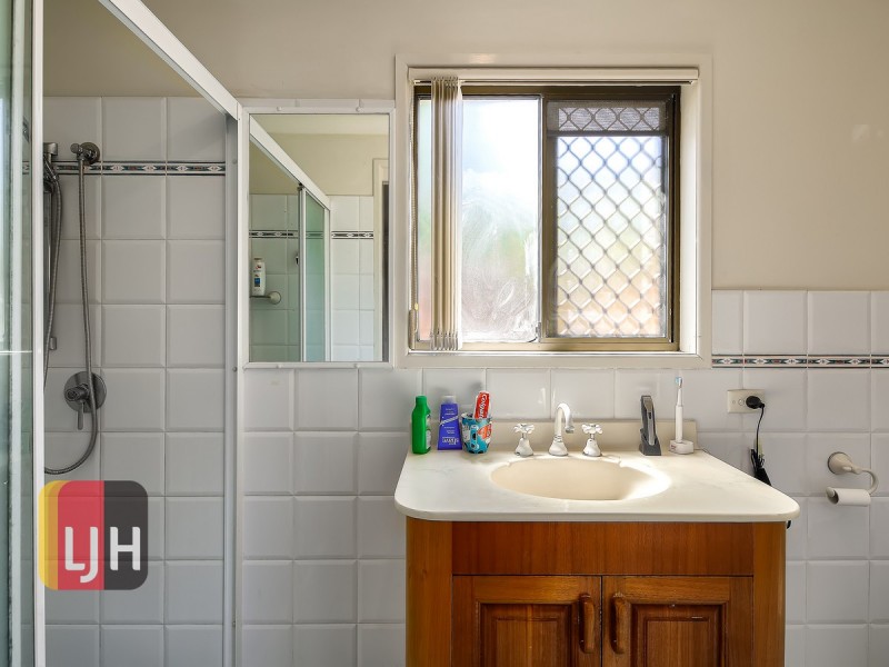 15 Falk Street, Stafford Heights QLD 4053