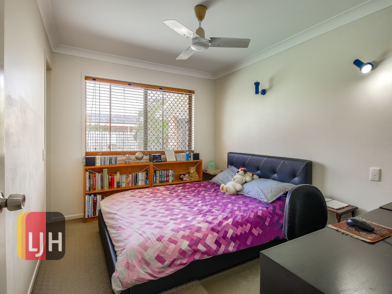 15 Falk Street, Stafford Heights QLD 4053