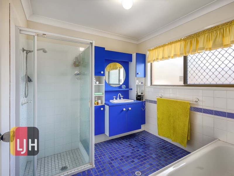 15 Falk Street, Stafford Heights QLD 4053