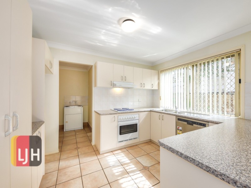 2/11 Groom Street, Gordon Park QLD 4031