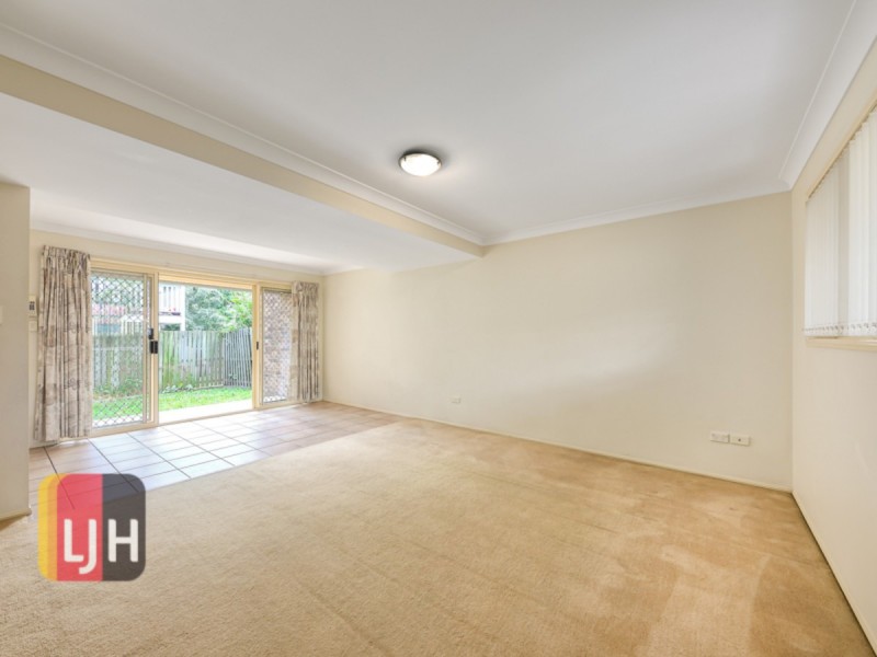 2/11 Groom Street, Gordon Park QLD 4031