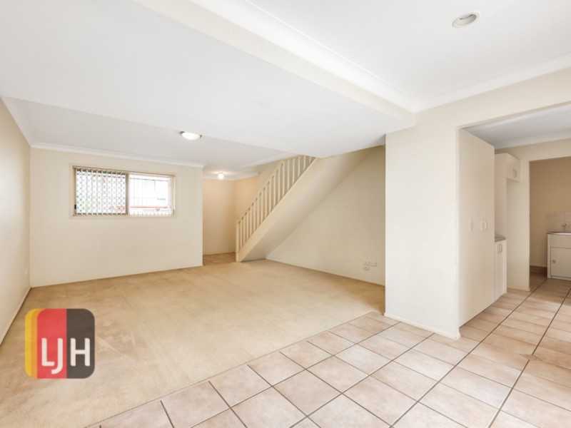 2/11 Groom Street, Gordon Park QLD 4031