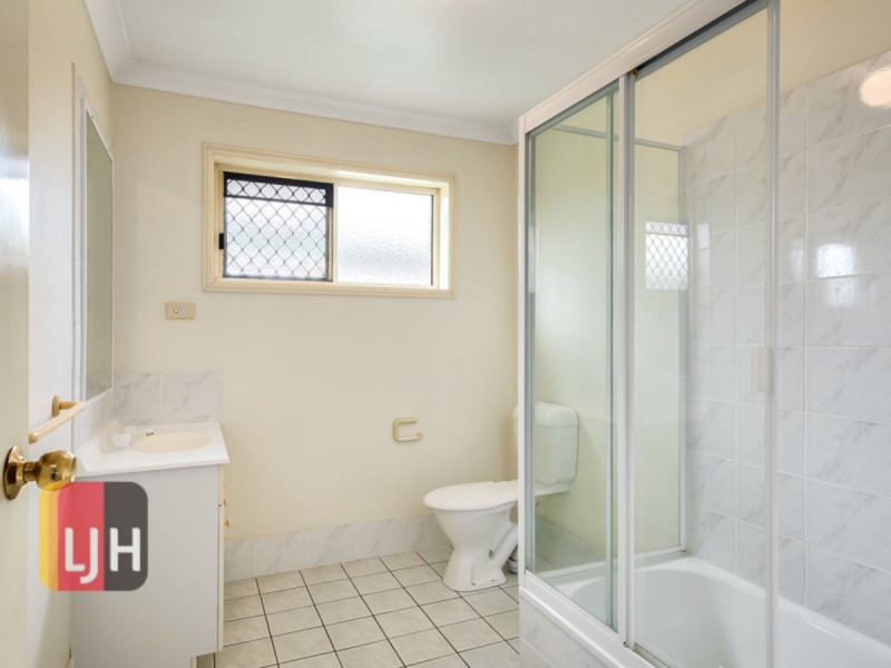 2/11 Groom Street, Gordon Park QLD 4031