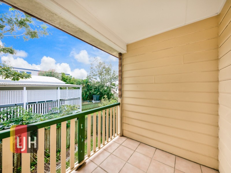 2/11 Groom Street, Gordon Park QLD 4031