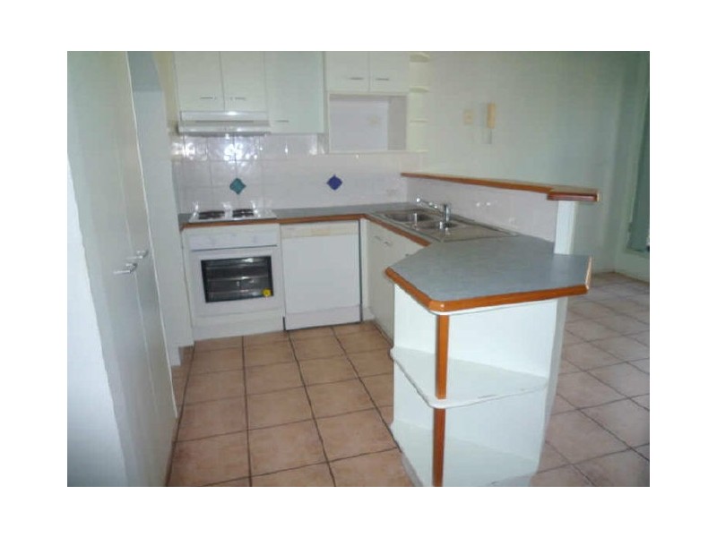 2/34 Parker Street, Newmarket QLD 4051