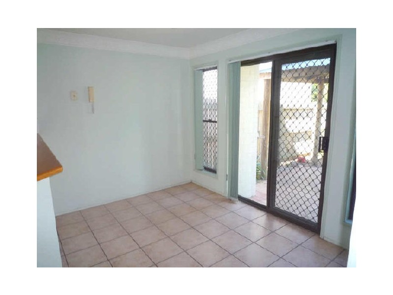 2/34 Parker Street, Newmarket QLD 4051