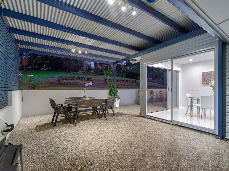 51 Wilgarning Street, Stafford Heights QLD 4053