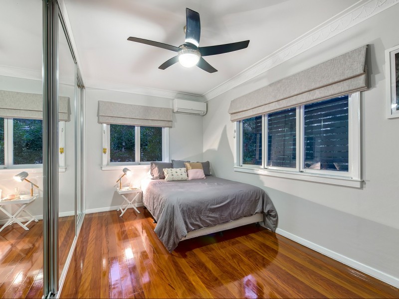 51 Wilgarning Street, Stafford Heights QLD 4053