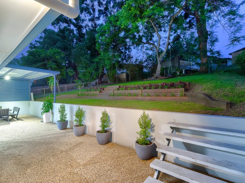 51 Wilgarning Street, Stafford Heights QLD 4053