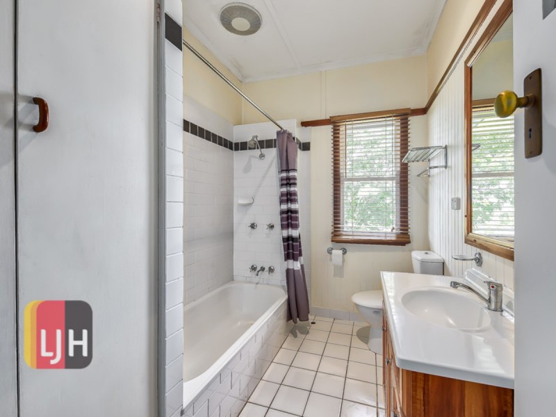 3 Lalor Street, Stafford QLD 4053