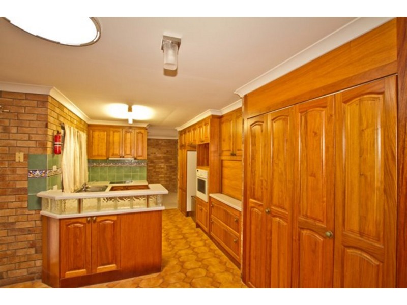 8 Timms Road, Everton Hills QLD 4053