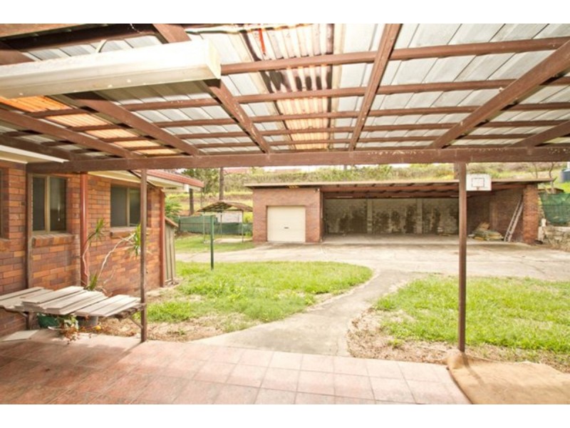 8 Timms Road, Everton Hills QLD 4053