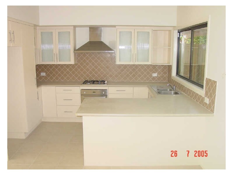 2/110 Waverley Road, Annerley QLD 4103