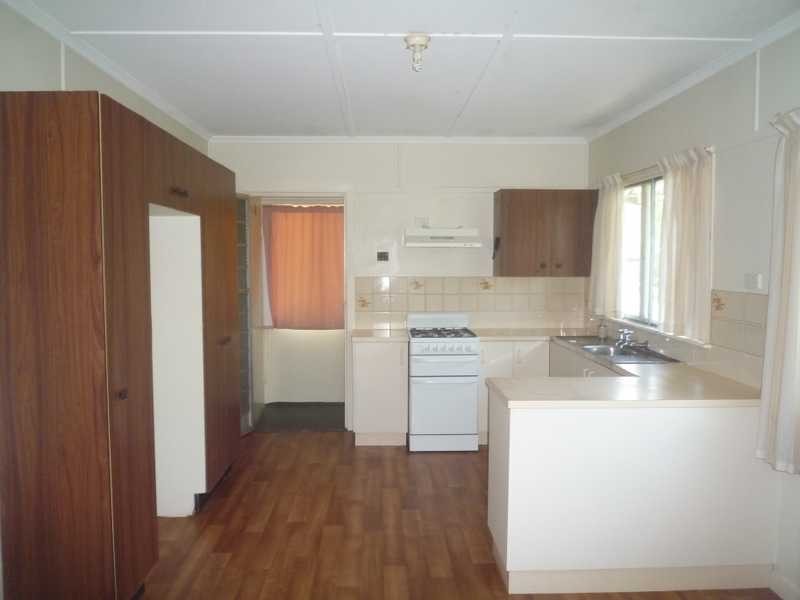 9 Allowrie Street, Stafford QLD 4053