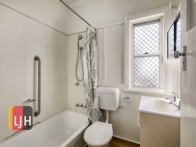 37 Theodore Street, Stafford QLD 4053