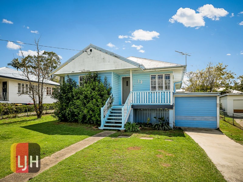 19 Thuruna Street, Stafford QLD 4053