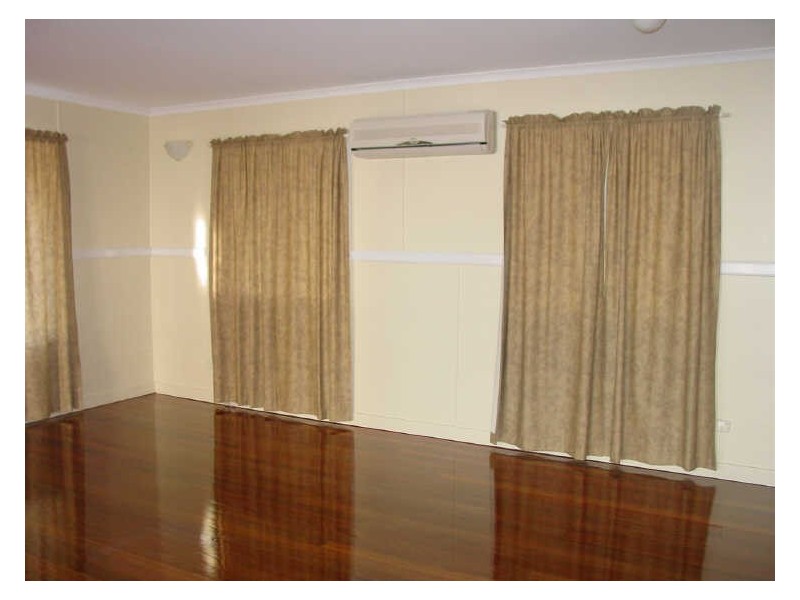 19 Oakey Street, Stafford Heights QLD 4053