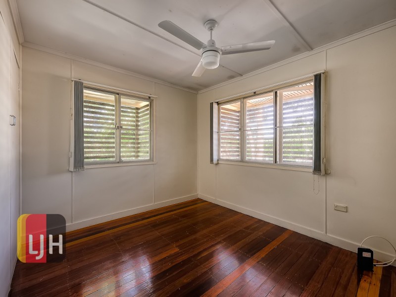 28 Armfield Street, Stafford QLD 4053