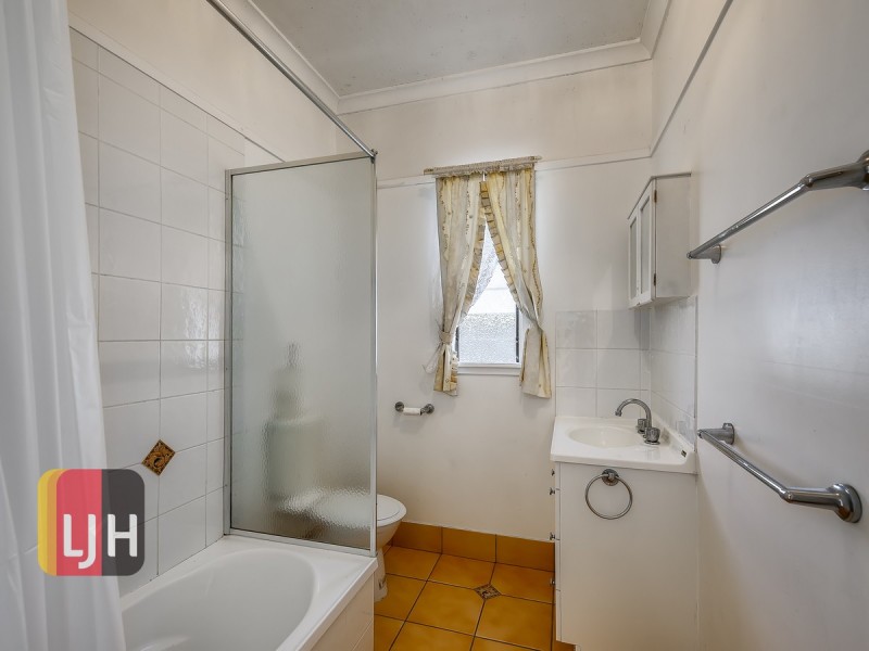 84 Beor Street, Chermside QLD 4032