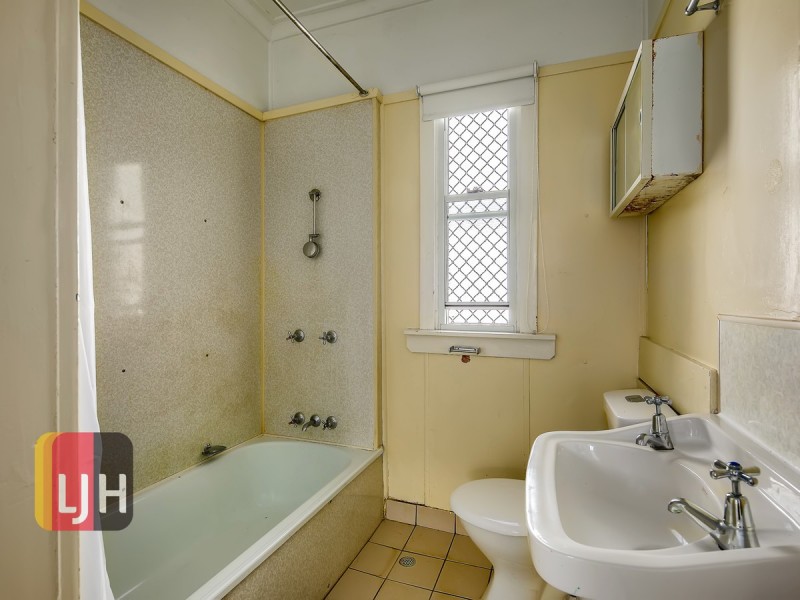 No. 16 Battersby Street, Zillmere QLD 4034