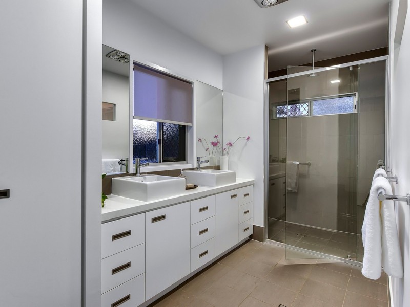 30 Dunedoo Street, Stafford QLD 4053