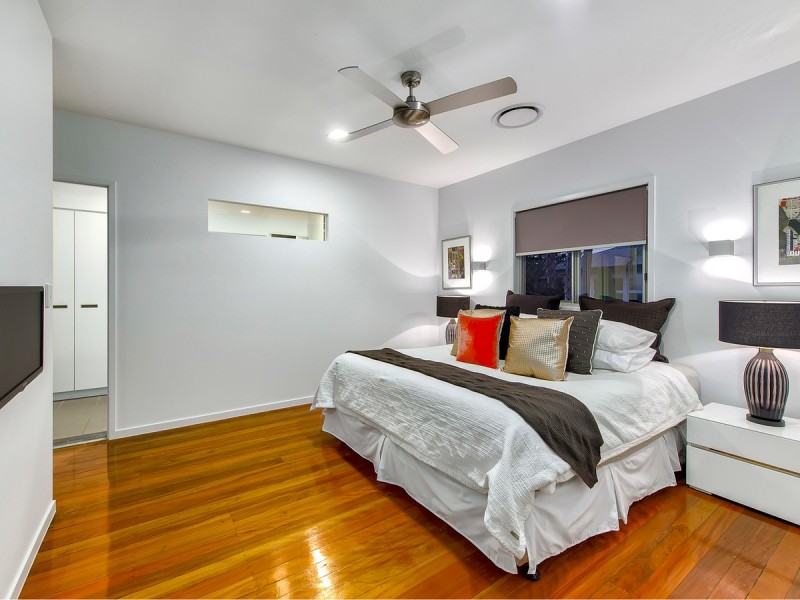 30 Dunedoo Street, Stafford QLD 4053