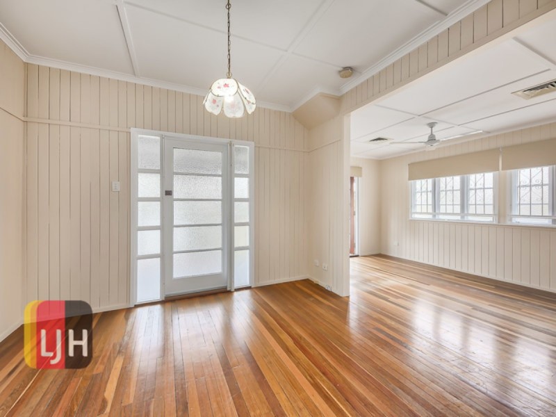 16 Cowan Street, Chermside QLD 4032