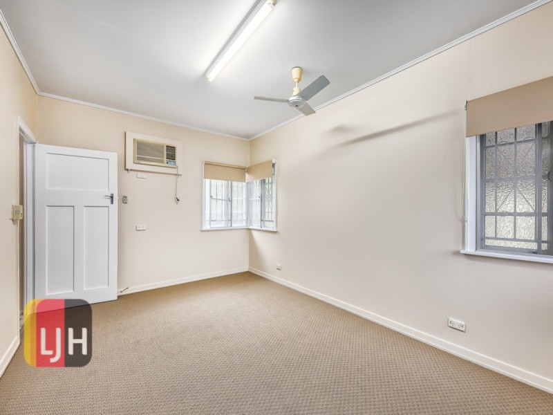 16 Cowan Street, Chermside QLD 4032