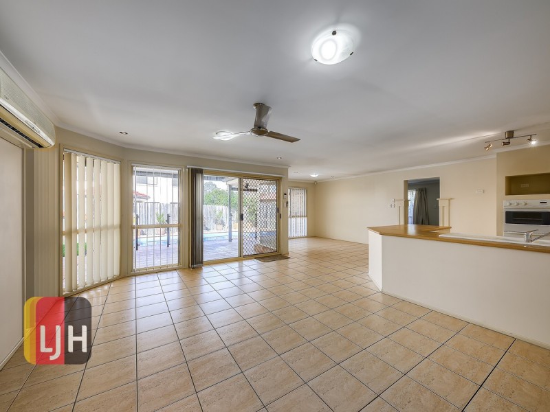 7 Harlow Place, Mcdowall QLD 4053