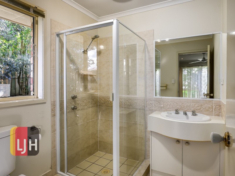 7 Harlow Place, Mcdowall QLD 4053